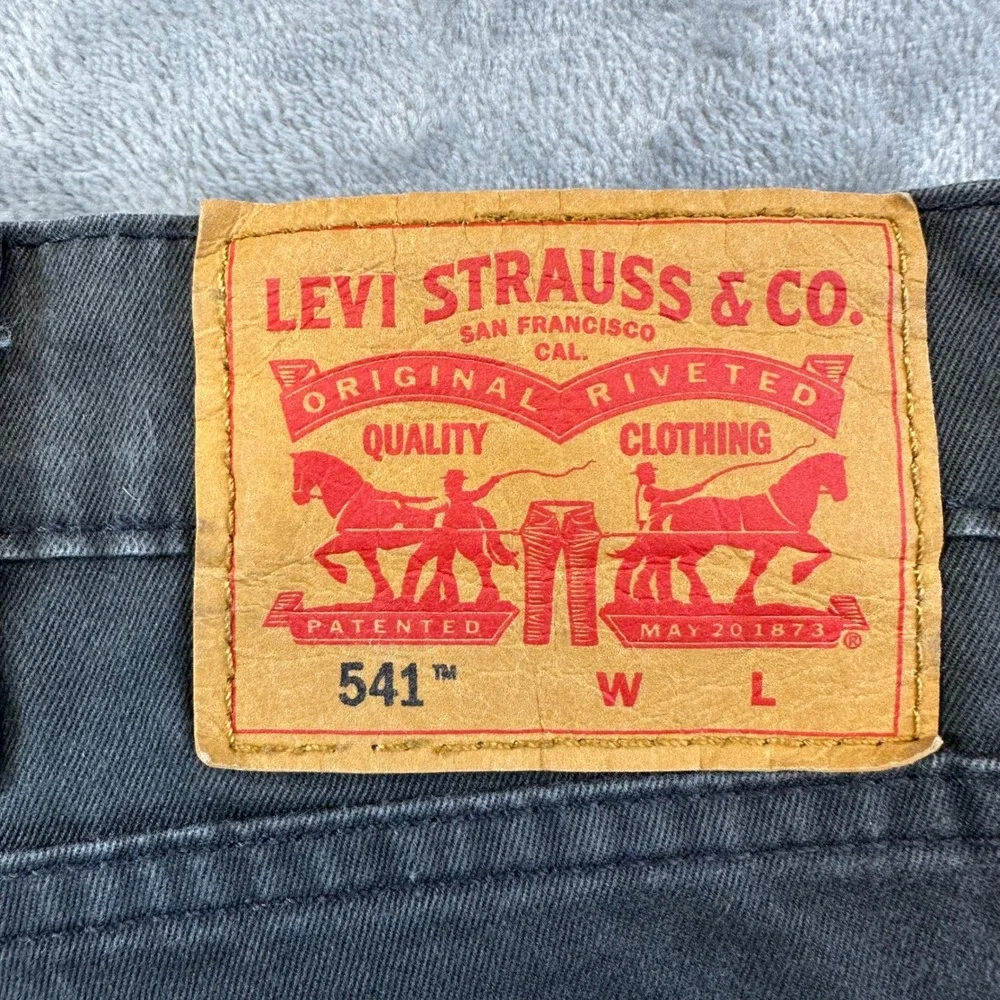 Levi's 541 Athletic Taper Jeans Men's Size 44x30 Charcoal Gray Stretch Denim